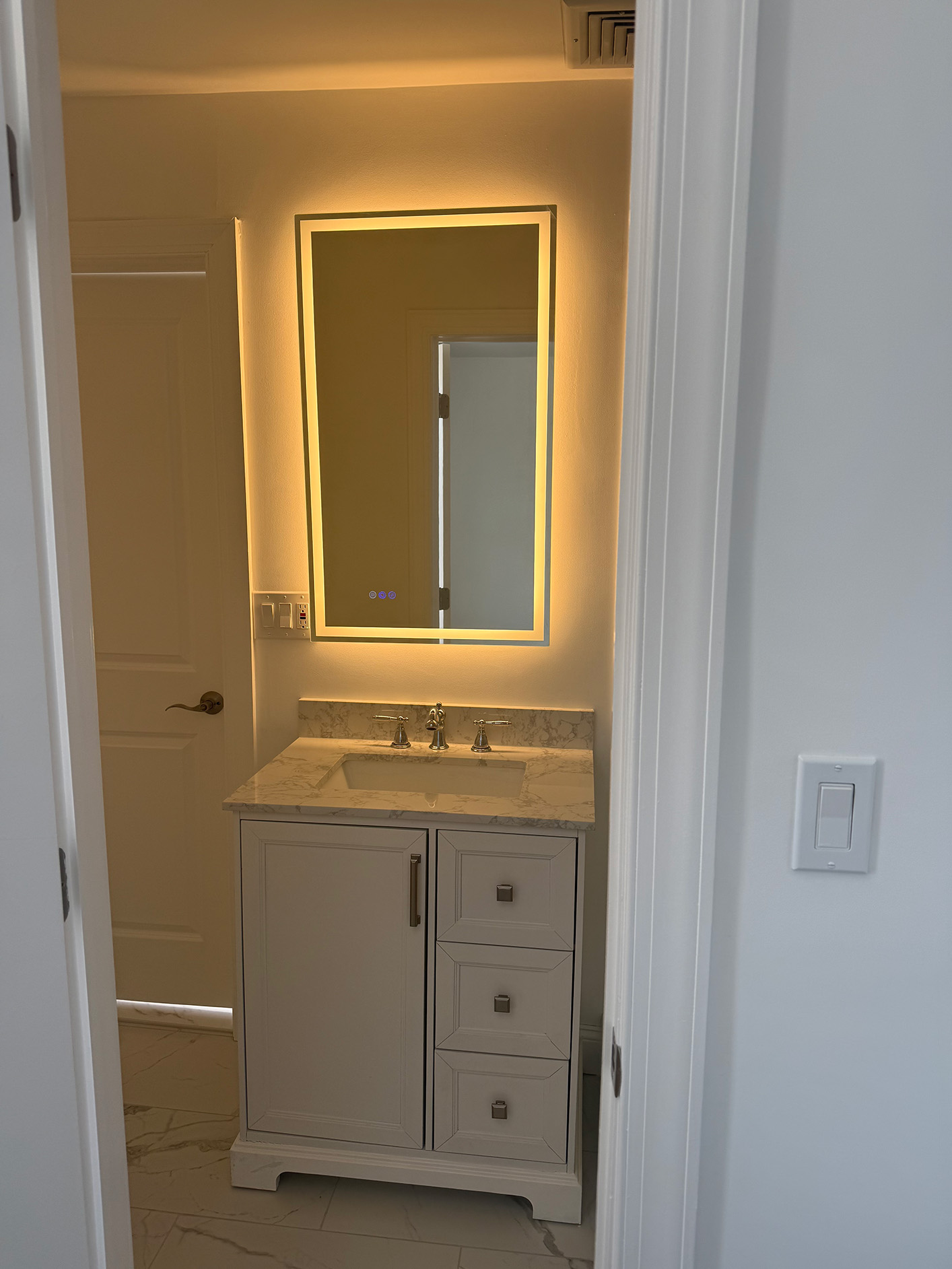Compact White Kitchen Remodel Layout